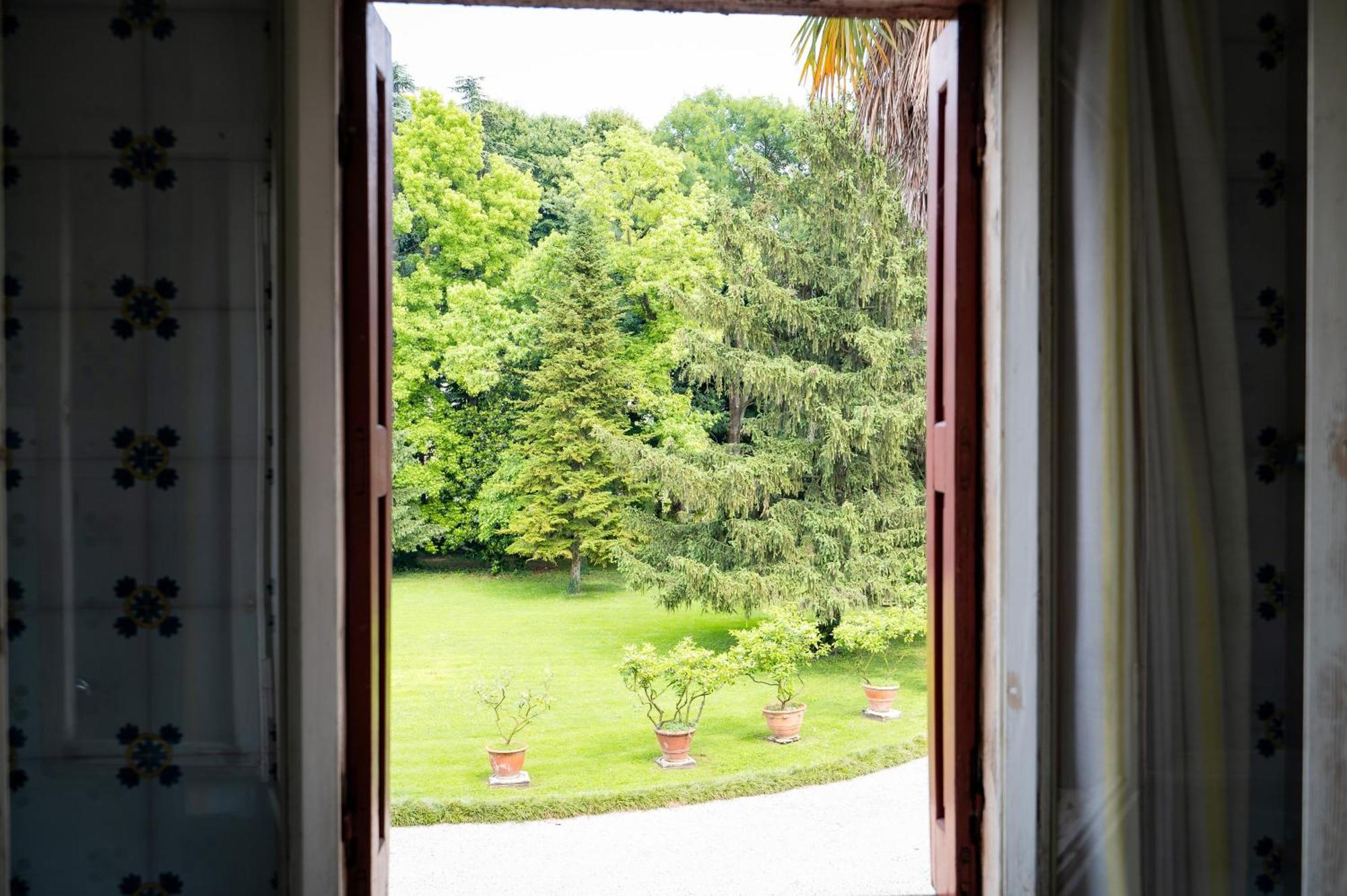 Villa Di Campagna Immersa Nella Natura Zero Branco エクステリア 写真